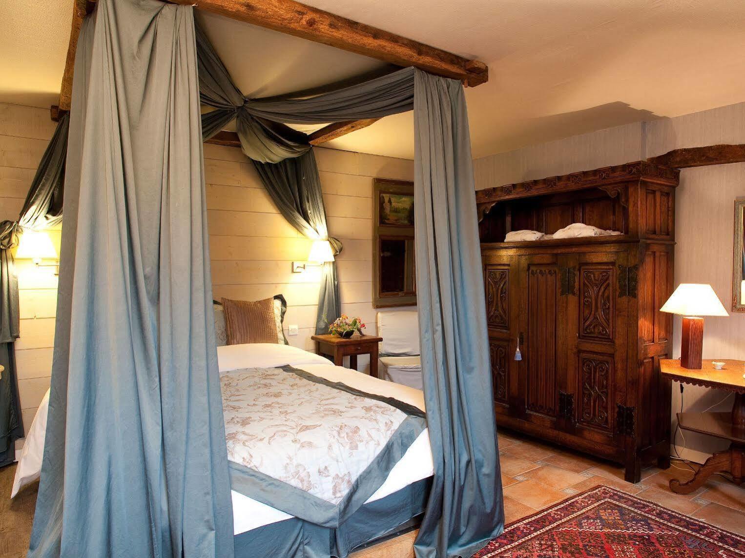 Le Relais Des Dalles - Hotel & Restaurant Сассео-ле-Мокондюи Экстерьер фото